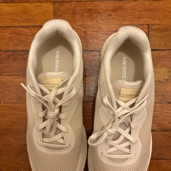 Women’s Merrell Cream Trail Running Shoes size 10 - Picture 6 of 9